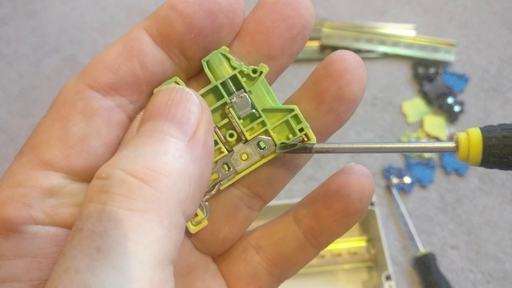 Earth DIN Rail Terminal Block