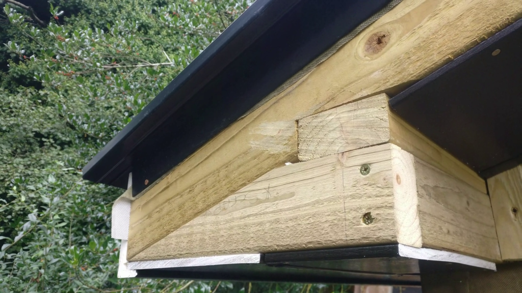 how to fit soffits and fascias